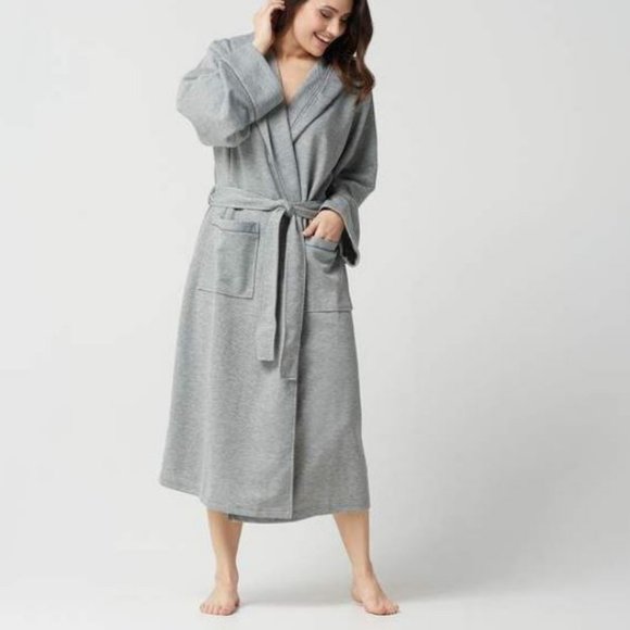 Stacy Garcia Other - Stacy Garcia Diamond Quilted Spa Robe with Hood
